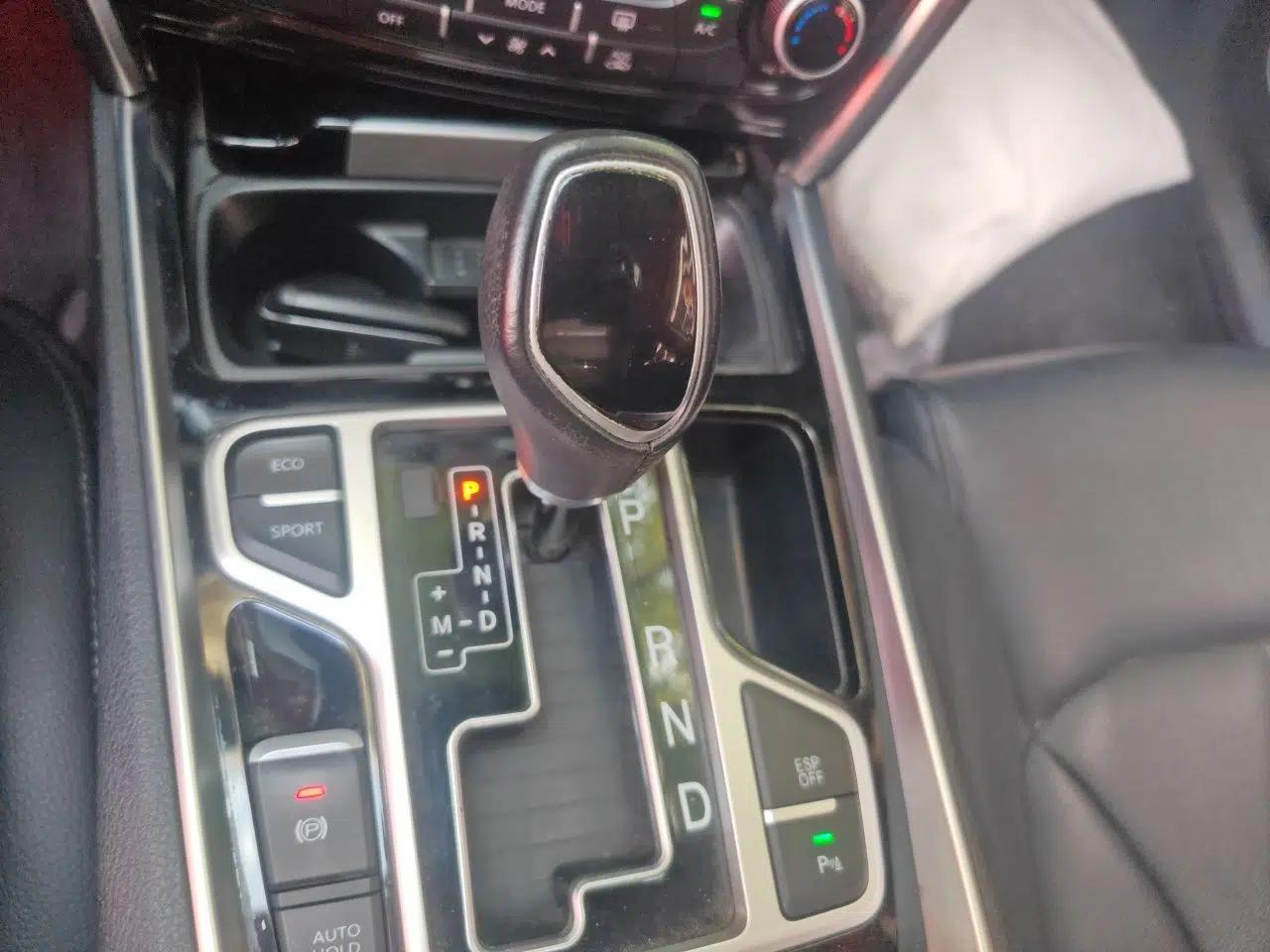 Geely Auto Emgrand GT 2016 1.8T Zunya Model — миниатюра 15