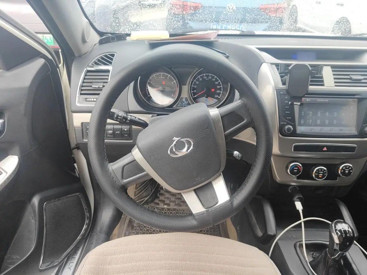 Geely Auto GX7 2015 Classic Edition 1.8L Manual New Urban Upgrade Version China V Standard — миниатюра 11