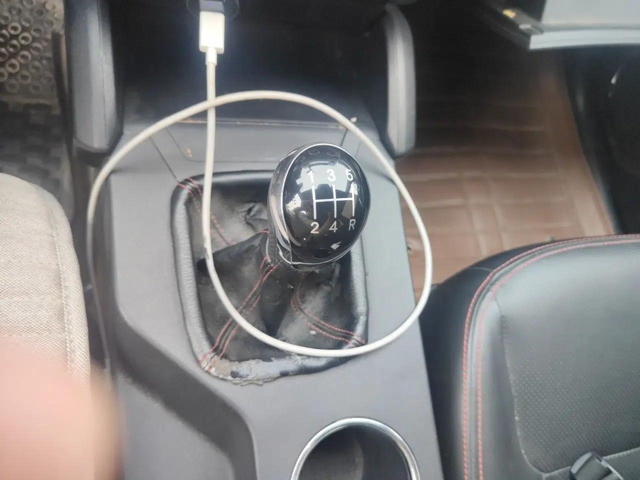 Geely Auto GX7 2015 Classic Edition 1.8L Manual New Urban Upgrade Version China V Standard — миниатюра 15