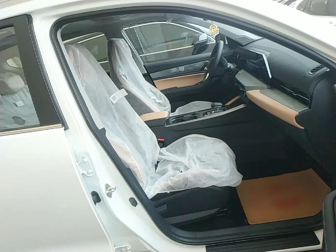 Geely Auto Haoyue PRO 2024 1.5T DCT Ultimate Edition — миниатюра 23