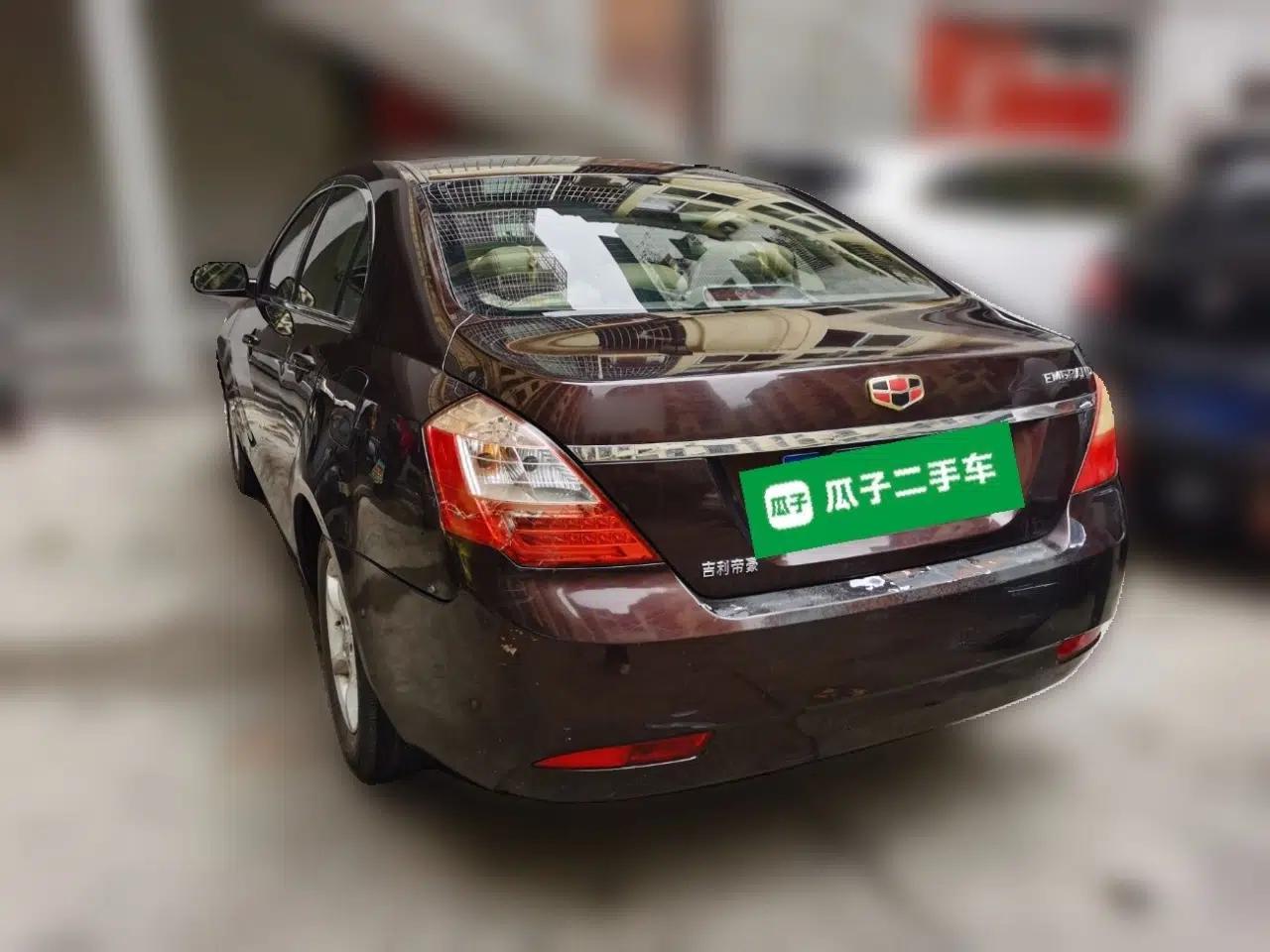 Geely Auto Classic Emgrand 2013 Sedan 1.5L Manual Entry-Level Model — миниатюра 4