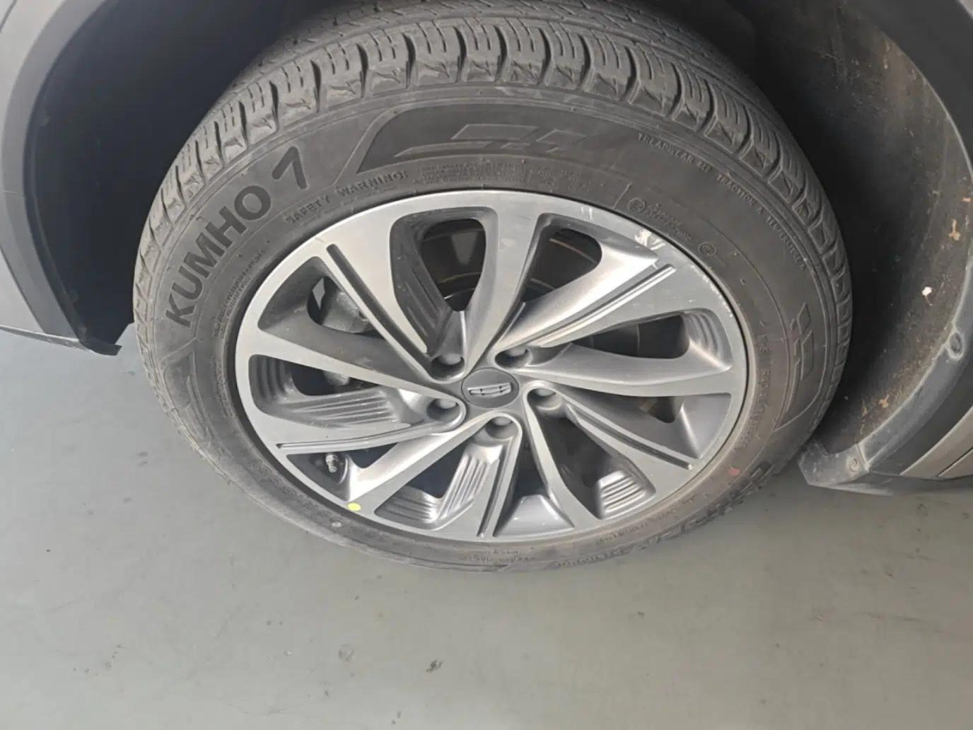 Geely Auto Jiajie New Energy 2019 1.5TD PHEV Deluxe Edition — миниатюра 8