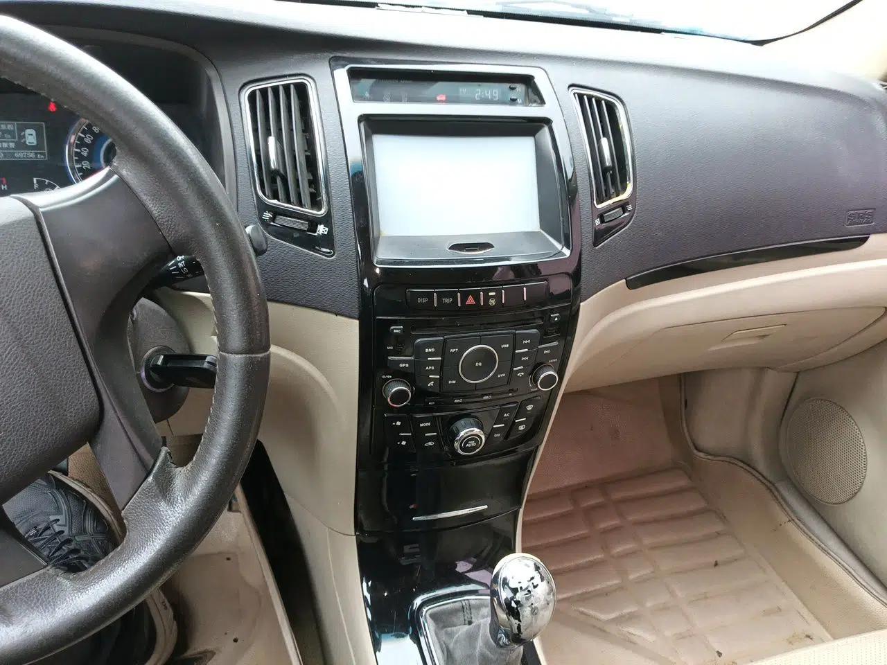 Geely Auto GC7 2013 1.5L Manual Luxury Model — миниатюра 14