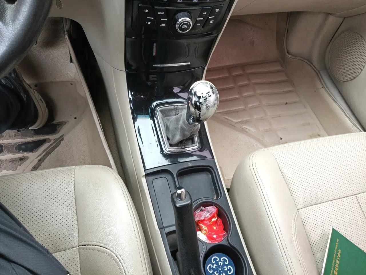 Geely Auto GC7 2013 1.5L Manual Luxury Model — миниатюра 15