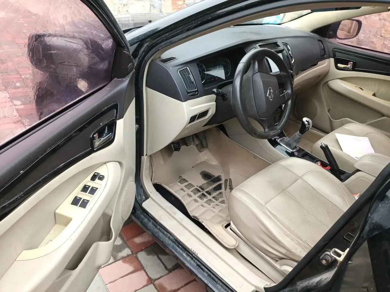 Geely Auto GC7 2013 1.5L Manual Luxury Model — миниатюра 17