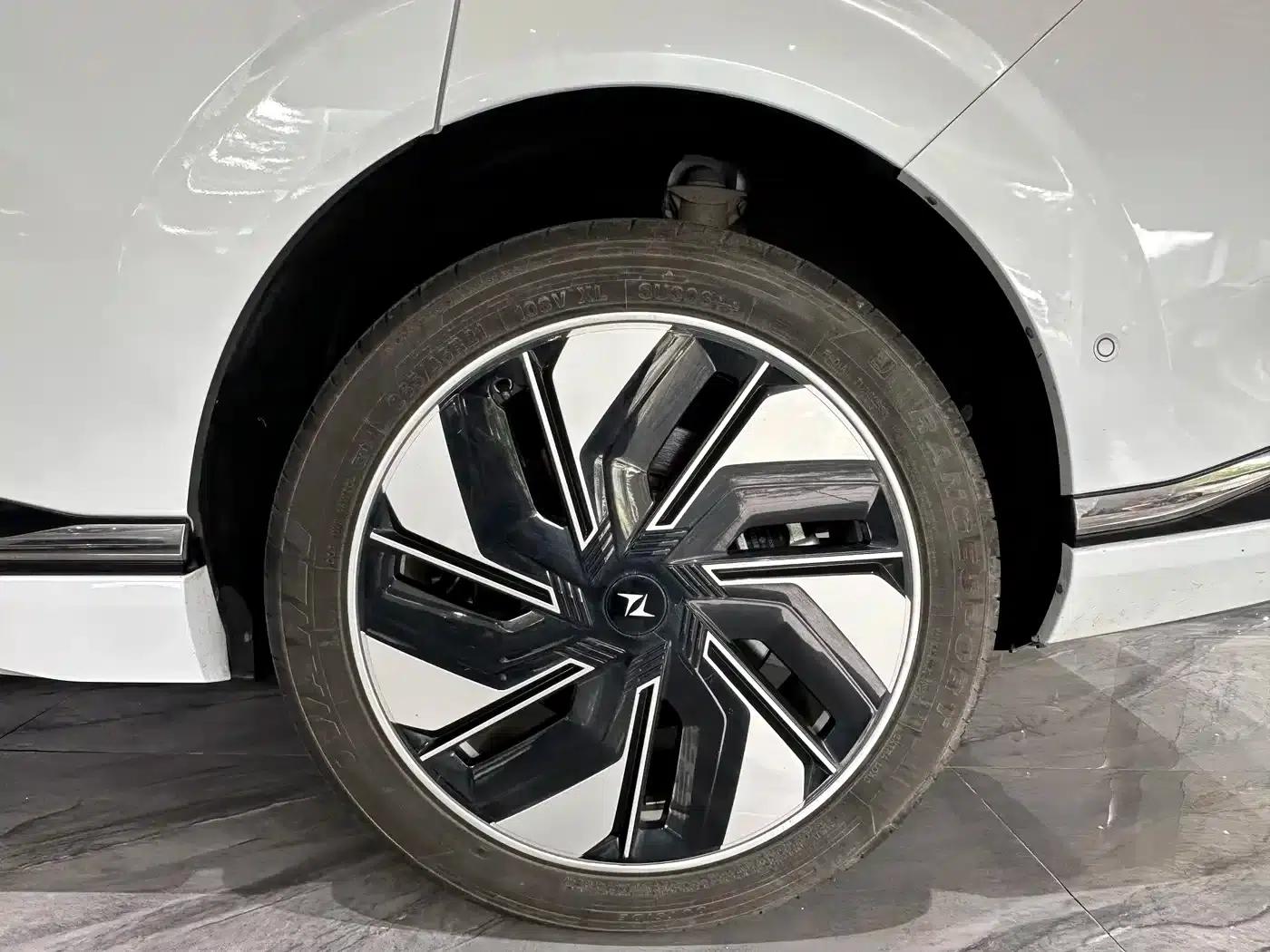 eπ008 2025 Model 210Ultra Extended Range Version 5-Seater — миниатюра 26