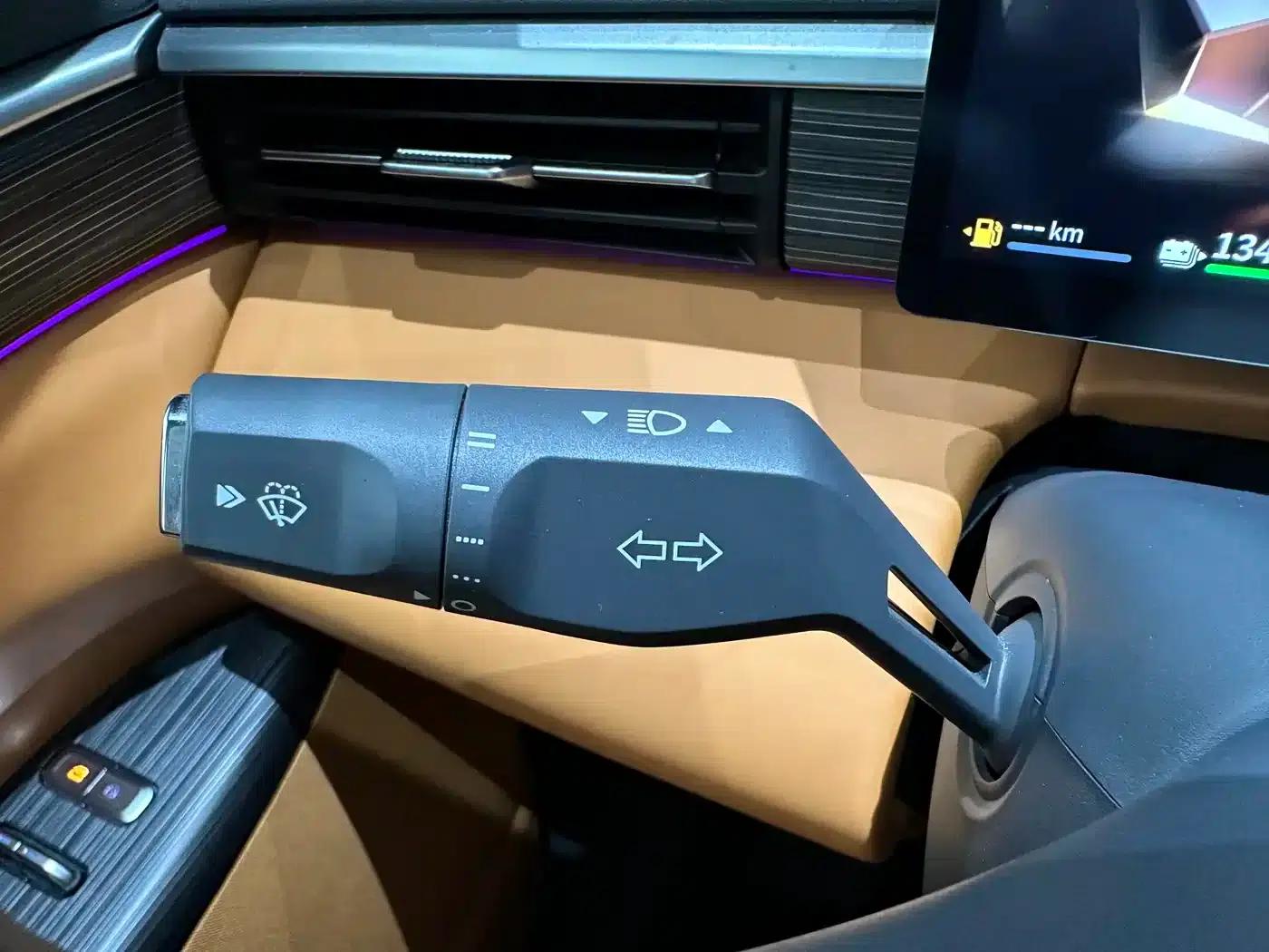 eπ008 2025 Model 210Ultra Extended Range Version 5-Seater — миниатюра 10