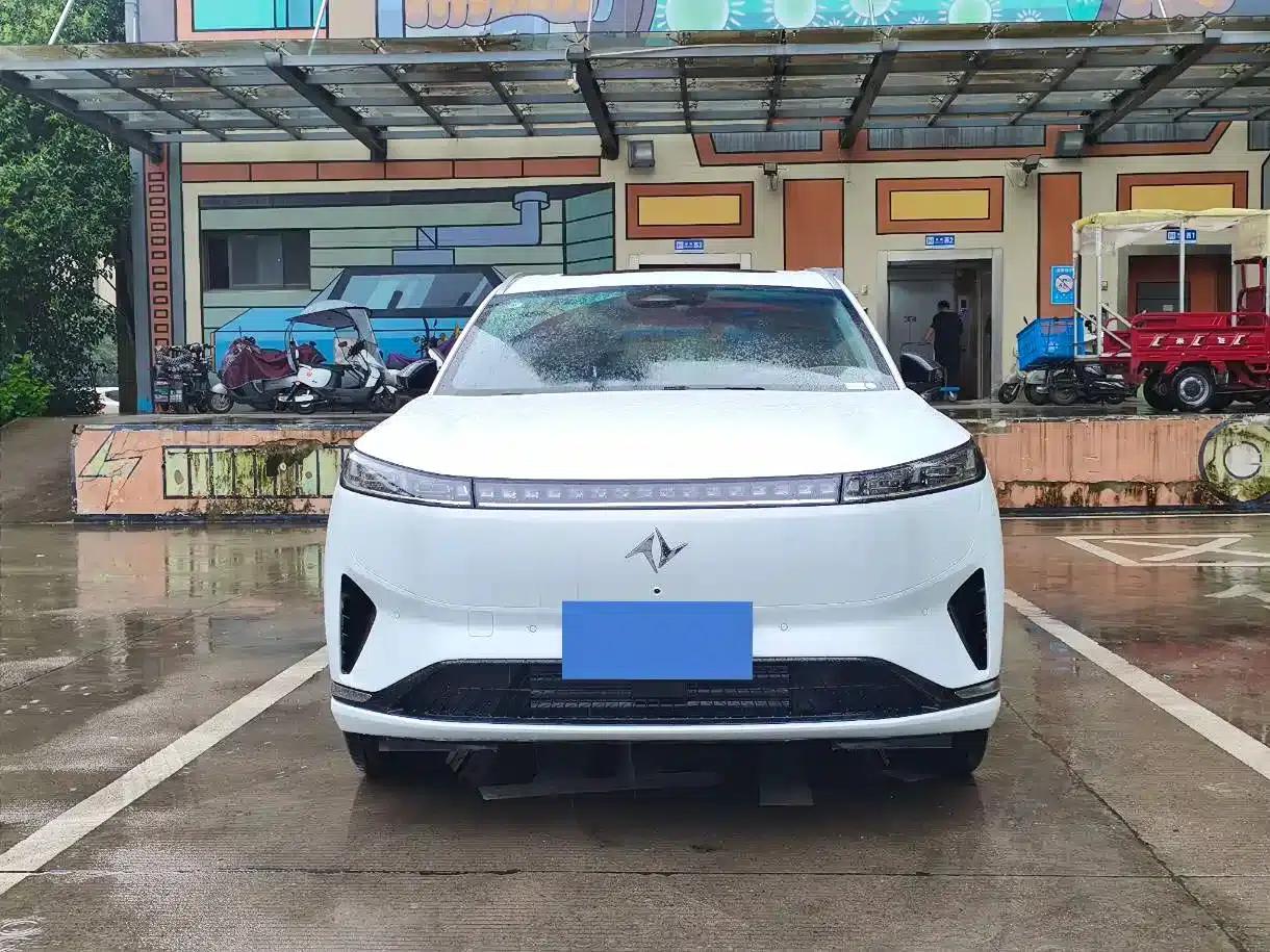 eπ008 2026 Model Six-Seat Pure Electric Family Edition — миниатюра 2
