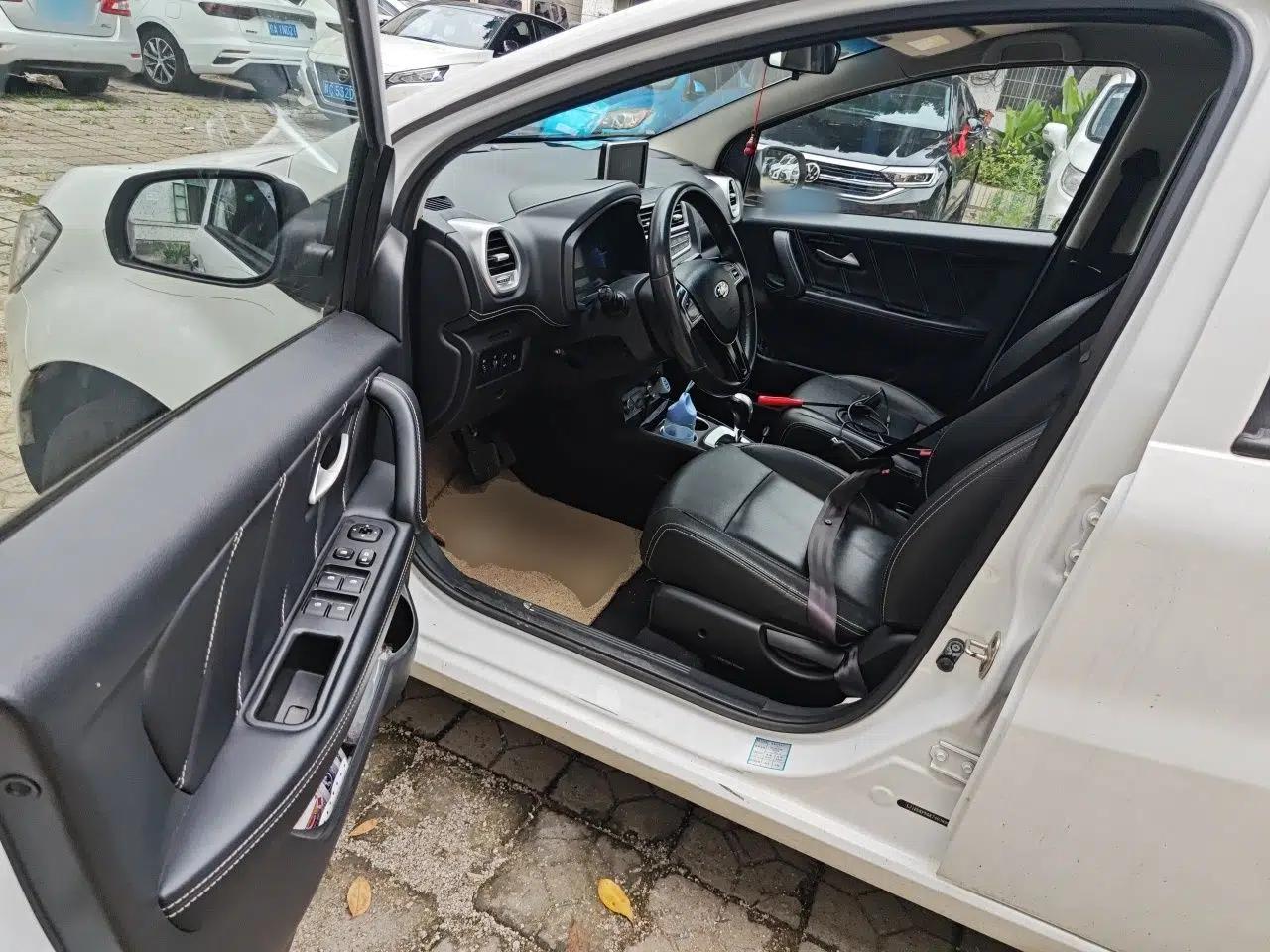 JAC Group iEV6E 2018 Sport Edition iEV6E Luxury Smart Enjoyment Version — миниатюра 17