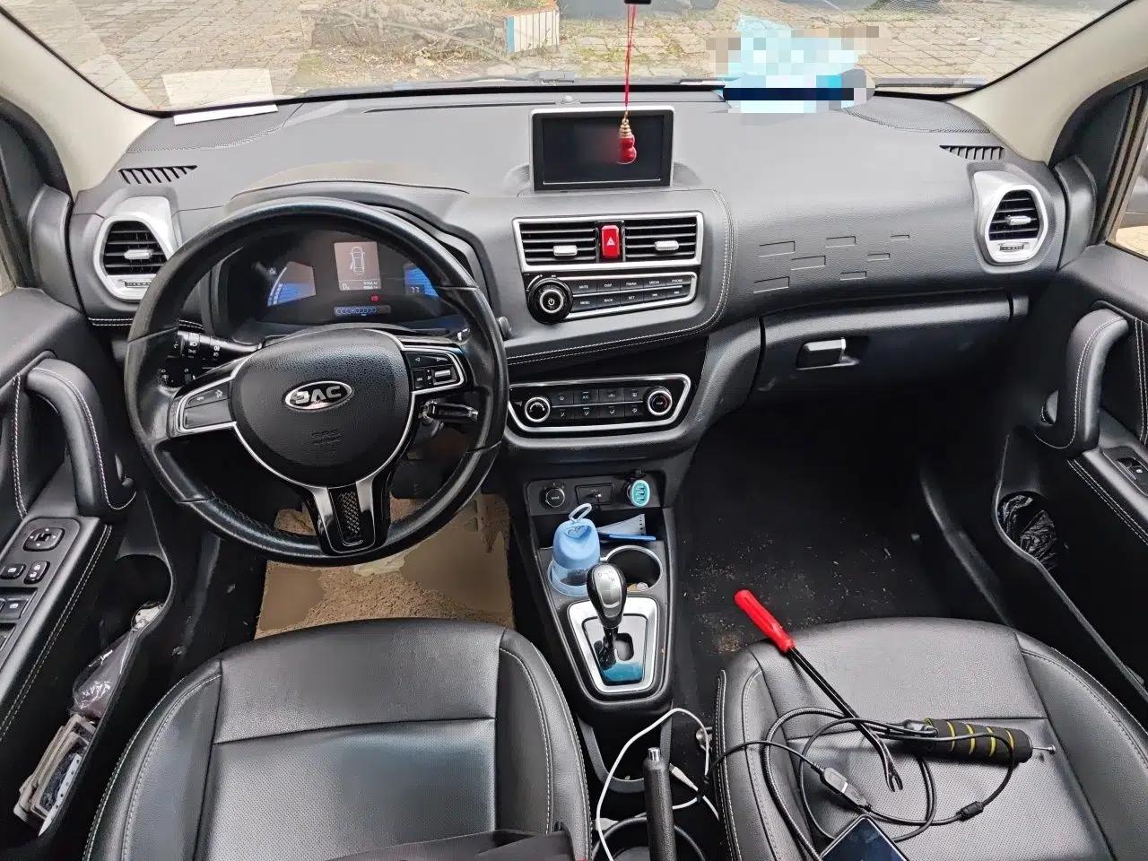 JAC Group iEV6E 2018 Sport Edition iEV6E Luxury Smart Enjoyment Version — миниатюра 10