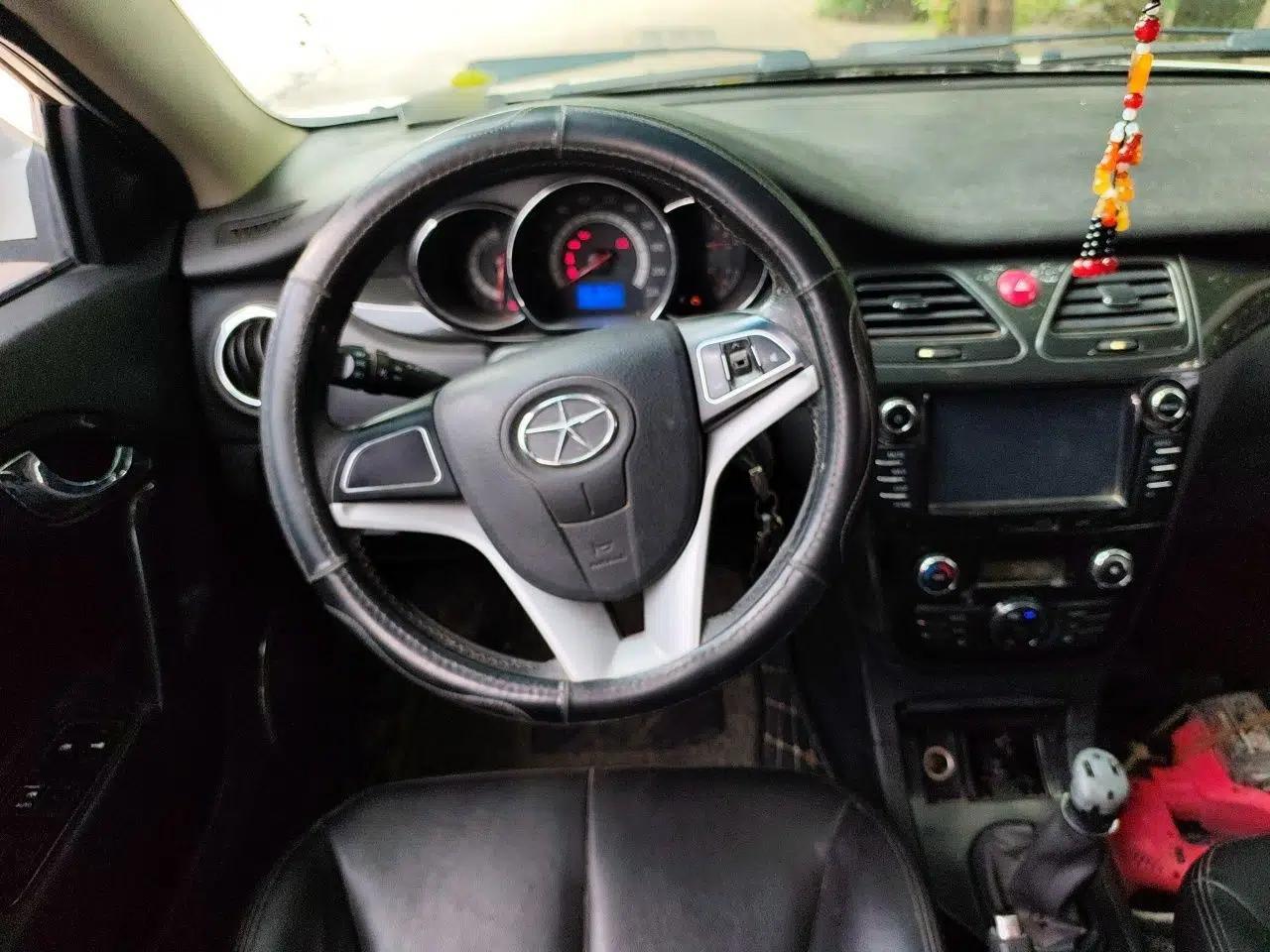 JAC Group Heyue 2012 1.5L Manual Luxury Sport Edition — миниатюра 11