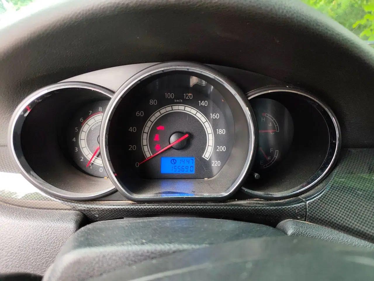 JAC Group Heyue 2012 1.5L Manual Luxury Sport Edition — миниатюра 12