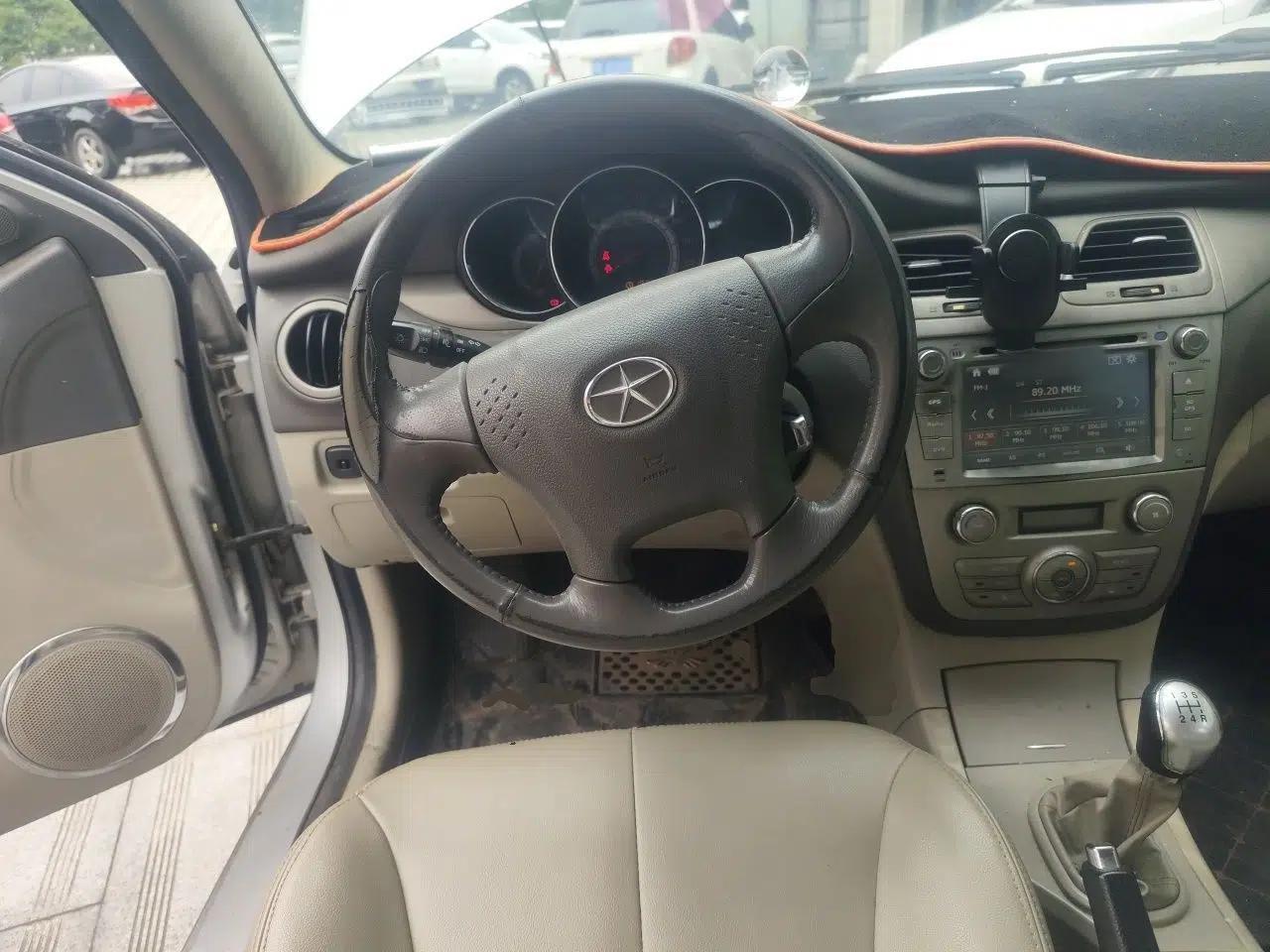 JAC Group Heyue 2012 1.5L Manual Luxury Version — миниатюра 11