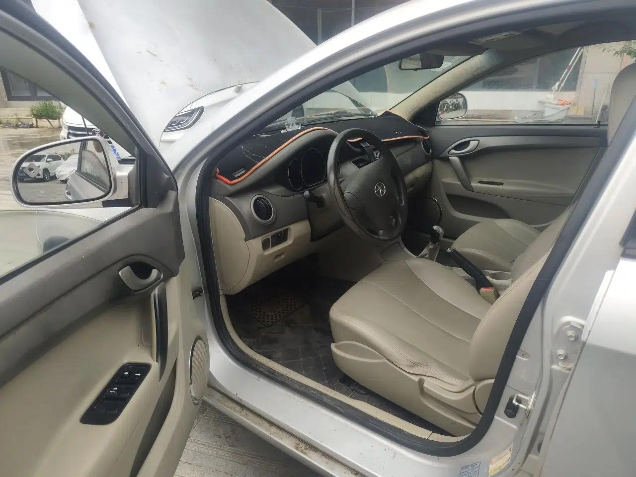 JAC Group Heyue 2012 1.5L Manual Luxury Version — миниатюра 17