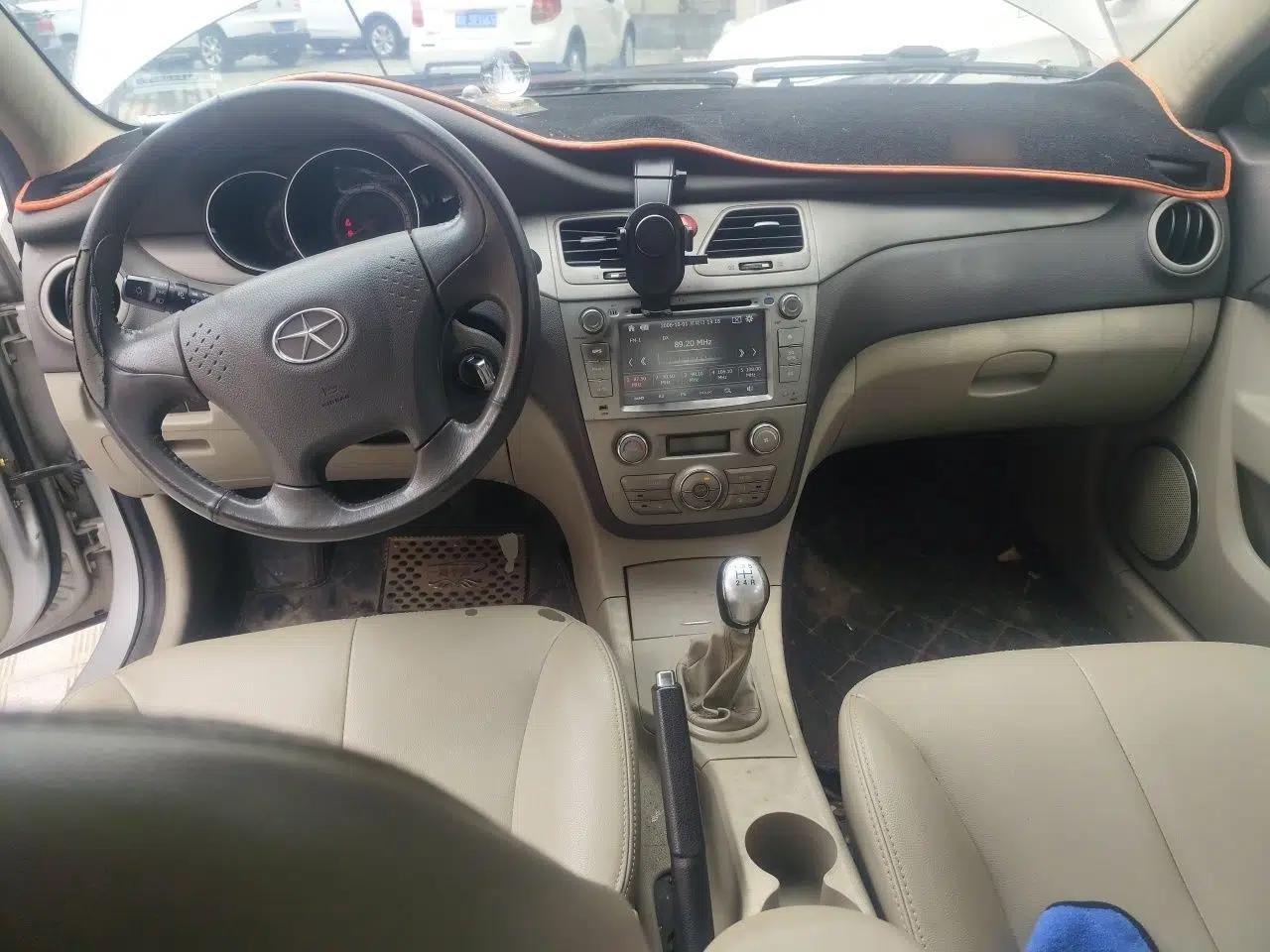 JAC Group Heyue 2012 1.5L Manual Luxury Version — миниатюра 10