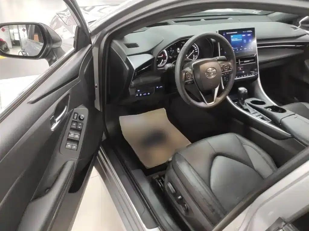 2022 Toyota Avalon Hybrid 2.5L Luxury Edition — миниатюра 16