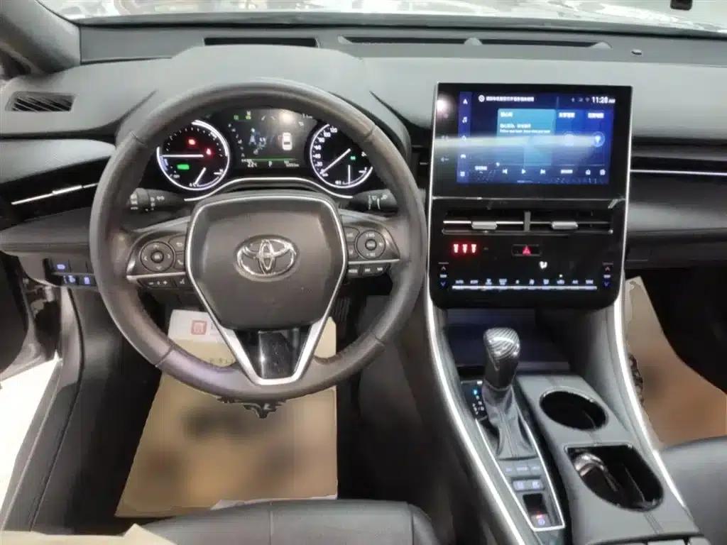 2022 Toyota Avalon Hybrid 2.5L Luxury Edition — миниатюра 10