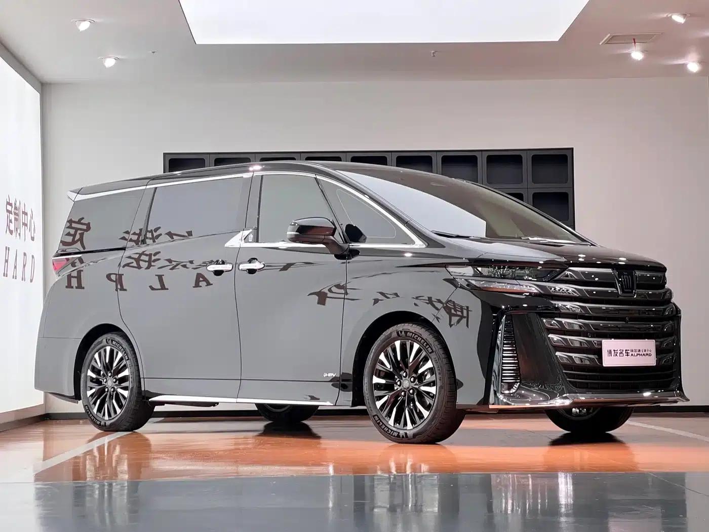 2024 Alphard Crown Hybrid 2.5L Supreme Edition — миниатюра 3