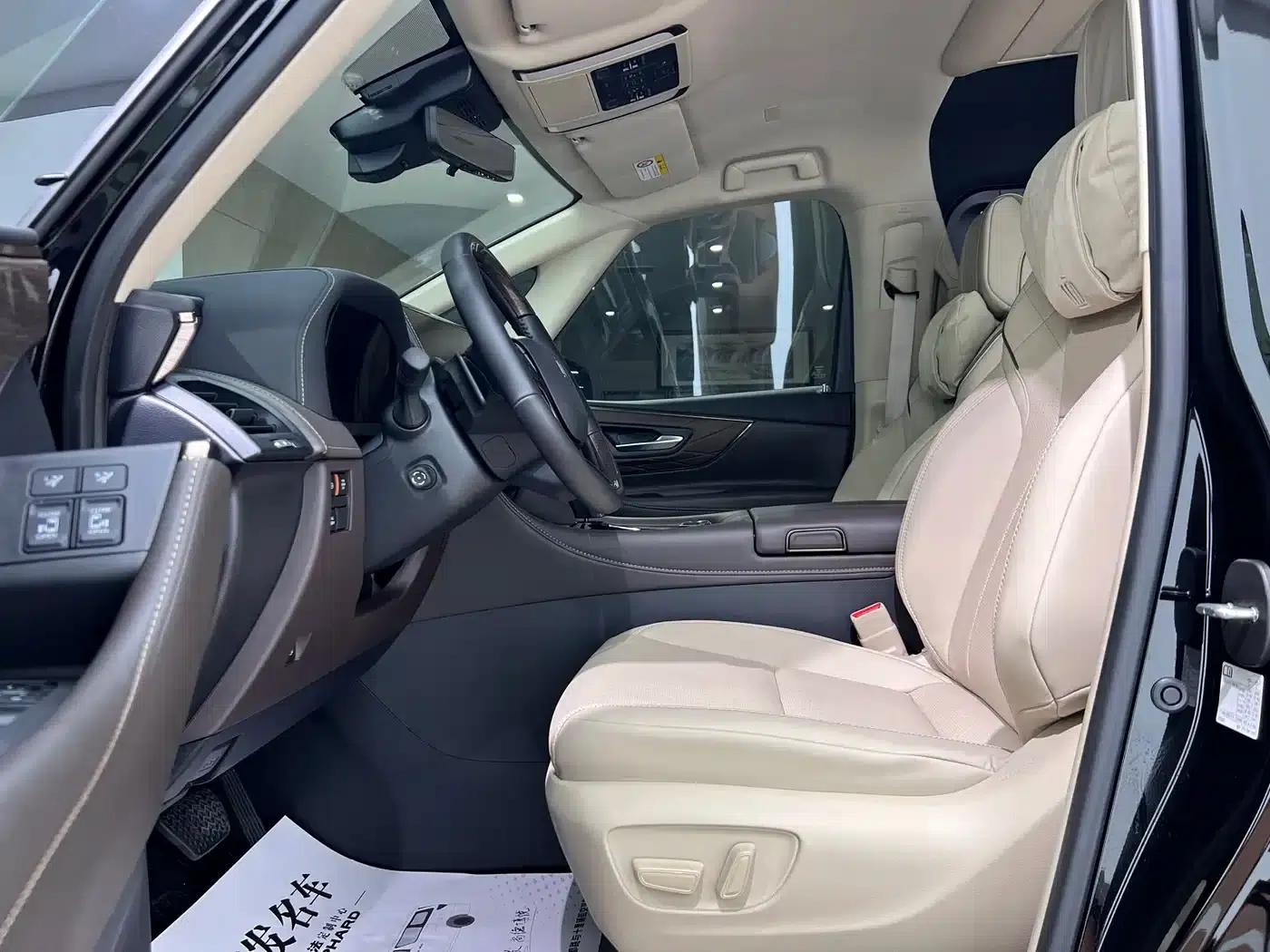 2024 Alphard Crown Hybrid 2.5L Supreme Edition — миниатюра 9