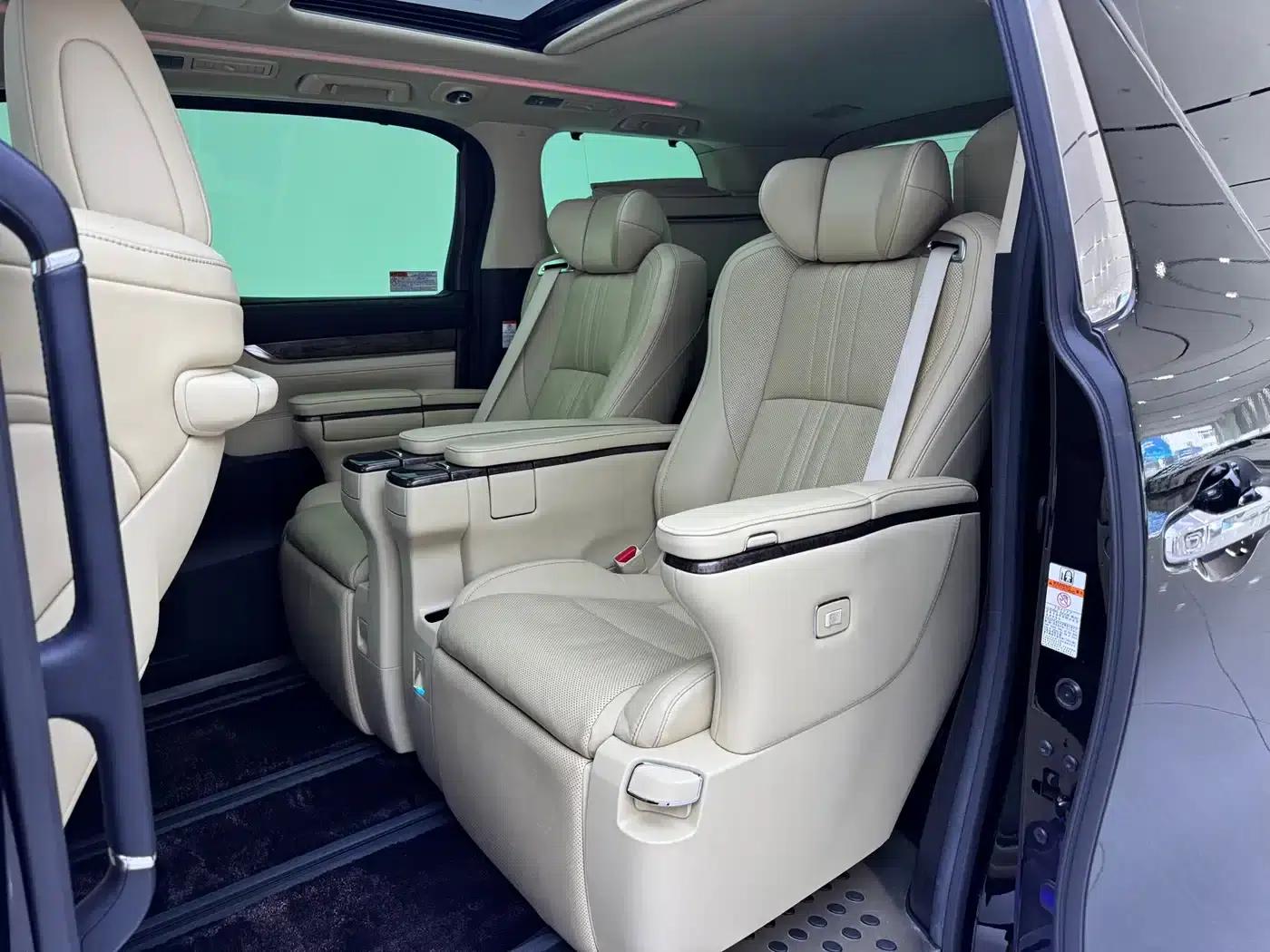 2021 Alphard Crown Hybrid 2.5L HV Premium Edition — миниатюра 5