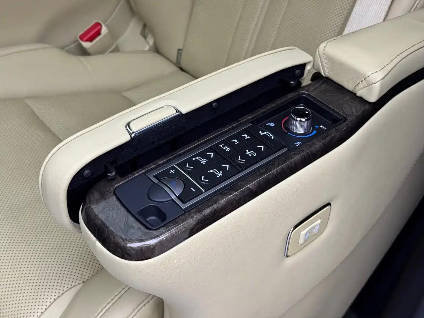2021 Alphard Crown Hybrid 2.5L HV Premium Edition — миниатюра 7