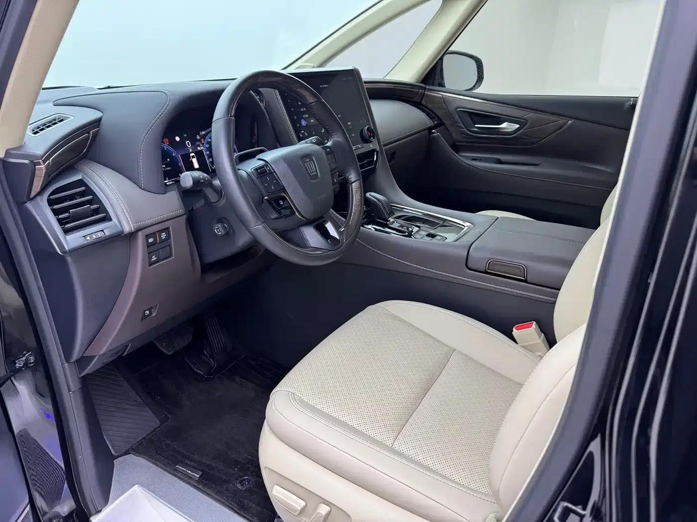 2024 Alphard Crown Hybrid 2.5L Supreme Executive Edition — миниатюра 4