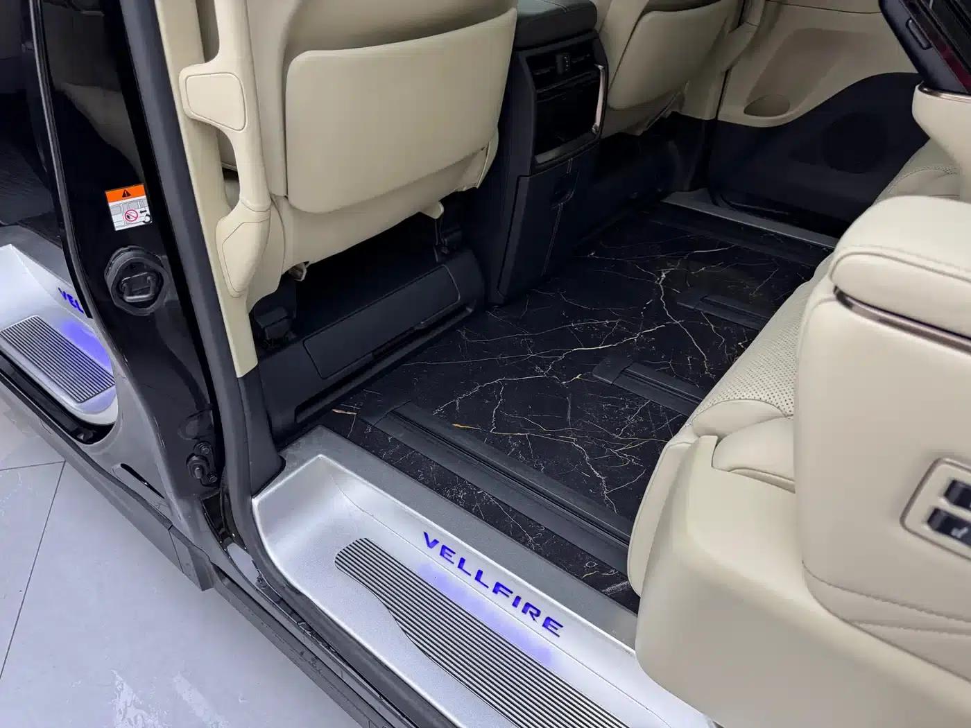 2024 Alphard Crown Hybrid 2.5L Supreme Executive Edition — миниатюра 6