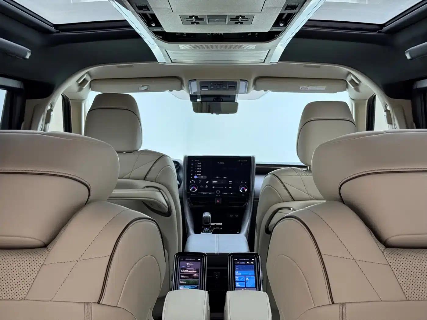 2024 Alphard Crown Hybrid 2.5L Supreme Executive Edition — миниатюра 9