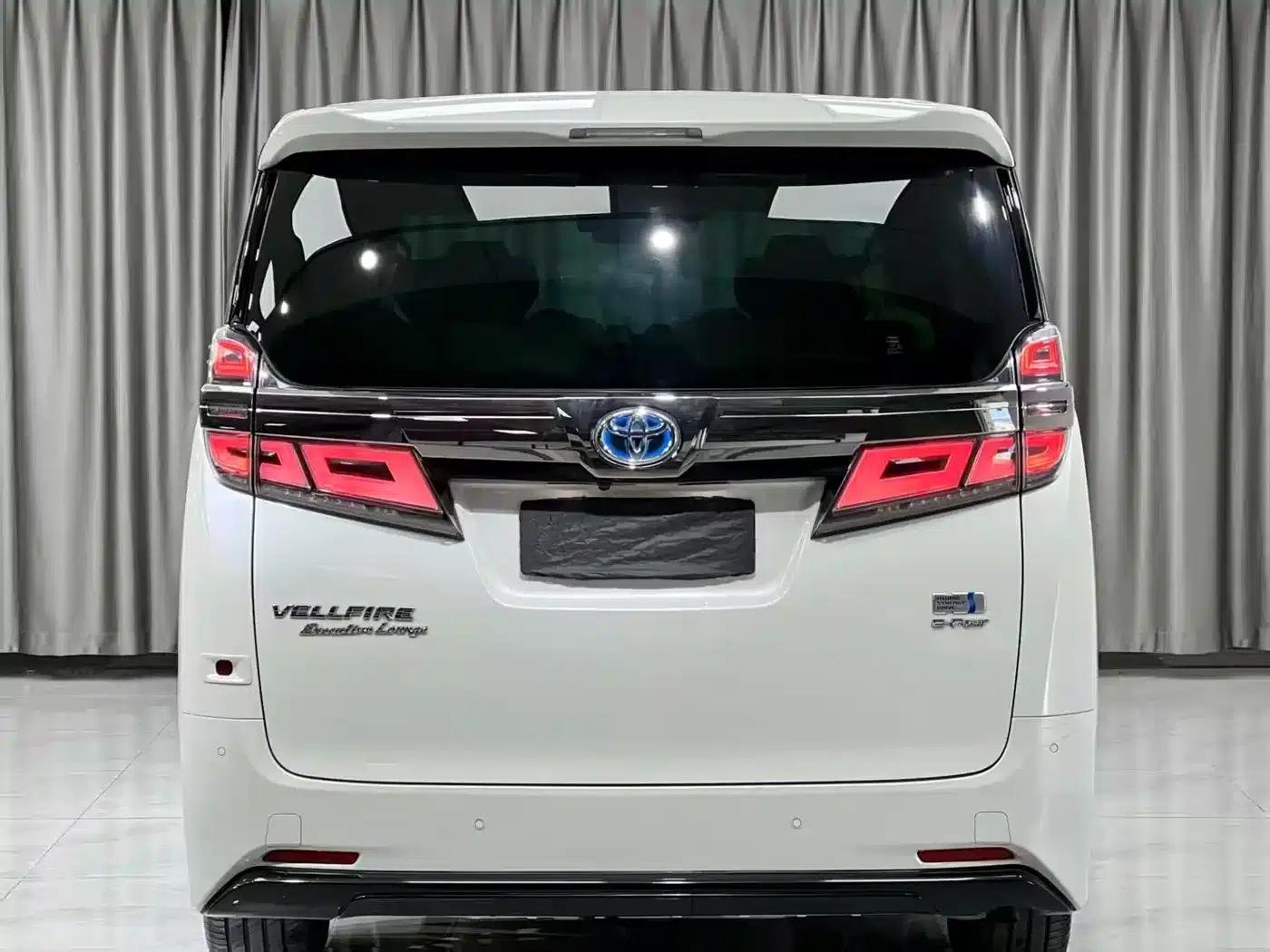 2019 Alphard Hybrid 2.5L HV Luxury Edition — миниатюра 11