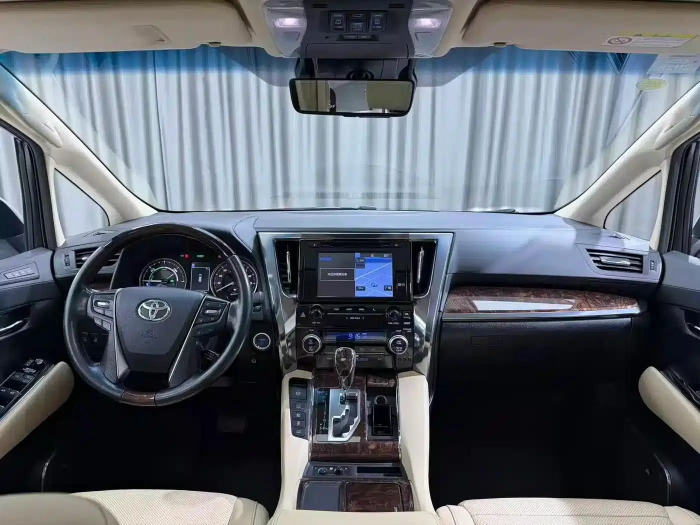 2019 Alphard Hybrid 2.5L HV Luxury Edition — миниатюра 8