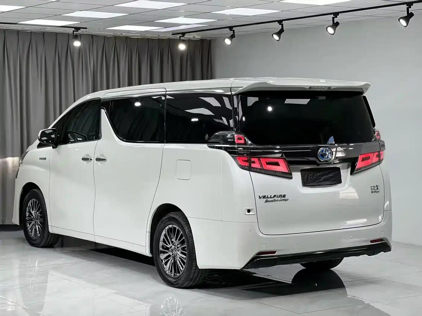 2019 Alphard Hybrid 2.5L HV Luxury Edition — миниатюра 10