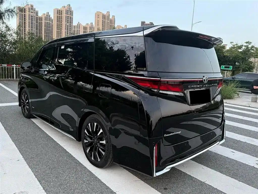 2023 Alphard Crown Hybrid 2.5L HV Premium Edition — миниатюра 4