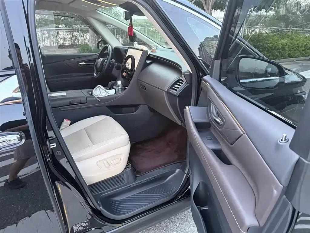 2023 Alphard Crown Hybrid 2.5L HV Premium Edition — миниатюра 9