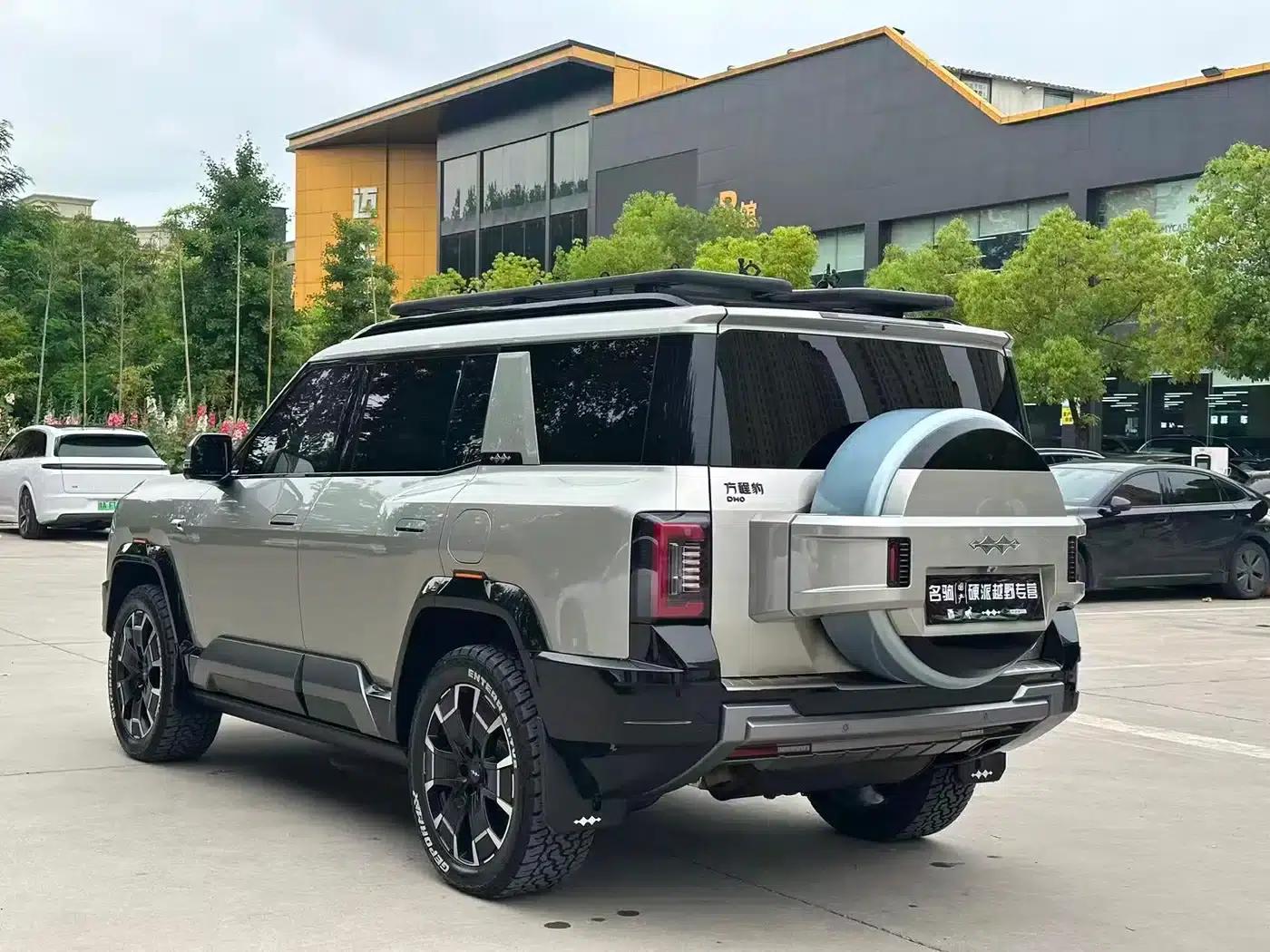 Leopard 8 2025 Smart & Brave Flagship Edition 6-seater — миниатюра 5