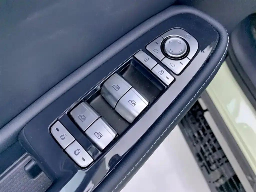 Leopard 5 2025 Model Cloud Carriage Laser Qiankun Intelligent Driving Edition — миниатюра 29