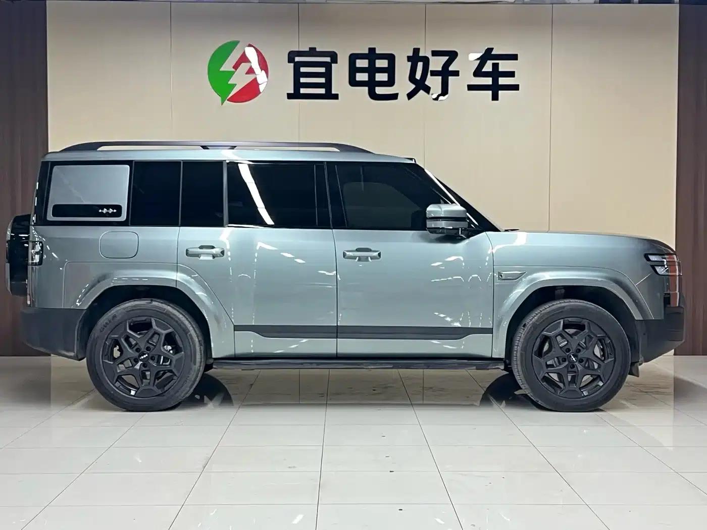 Titanium 7 2025 Model 190KM 4WD Ultra Edition — миниатюра 4