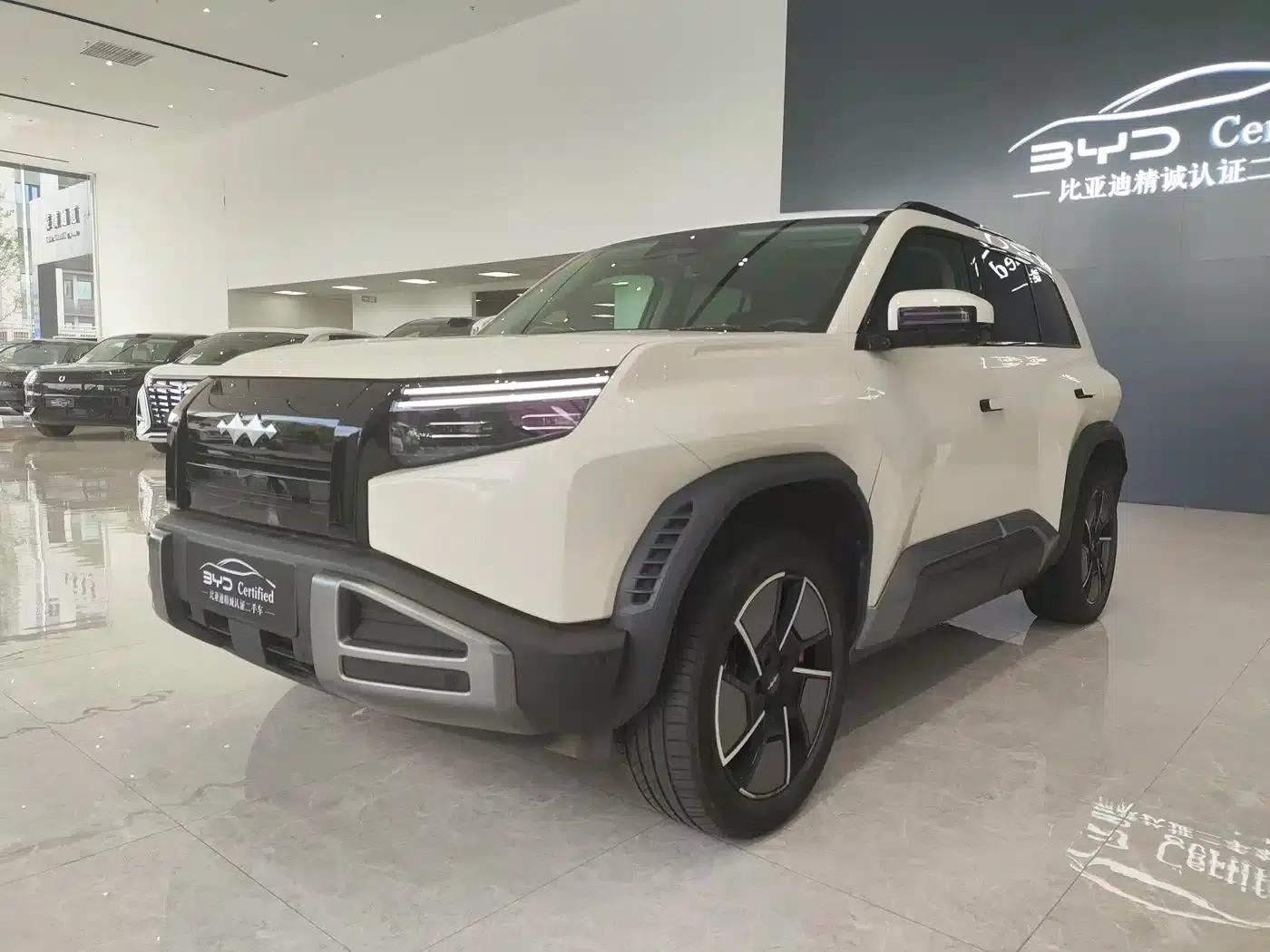 Titanium 3 2025 Model 501KM AWD Ultra Edition — миниатюра 1