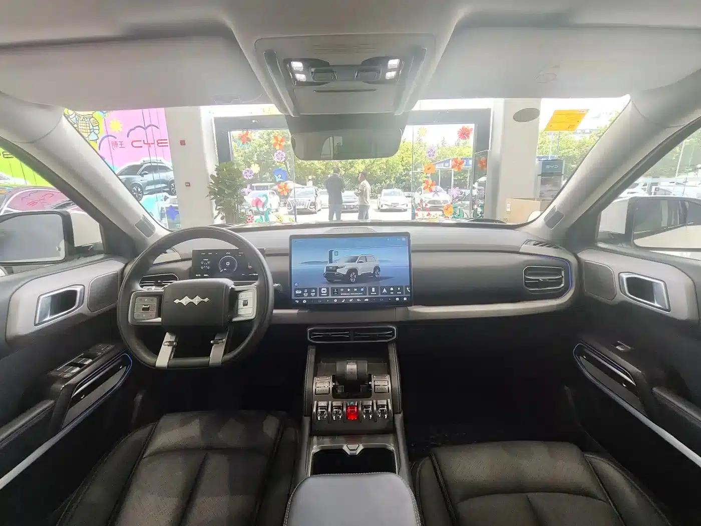 Titanium 3 2025 Model 501KM AWD Ultra Edition — миниатюра 16