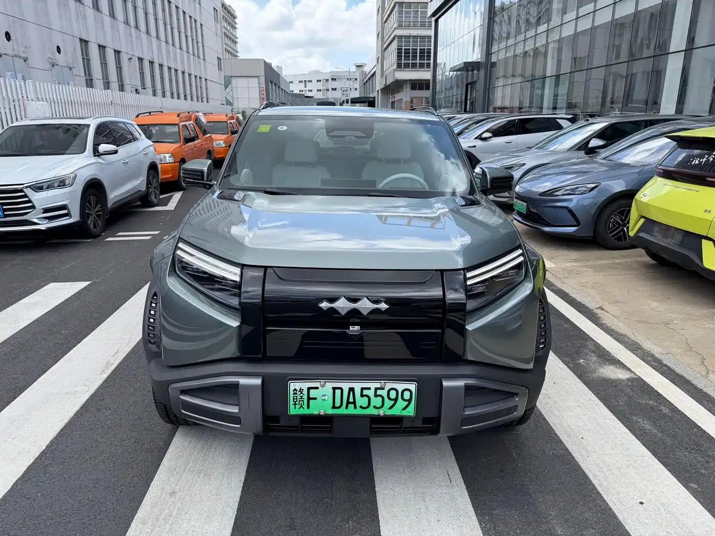 Titanium 3 2025 Model 501KM AWD Ultra Edition — миниатюра 8