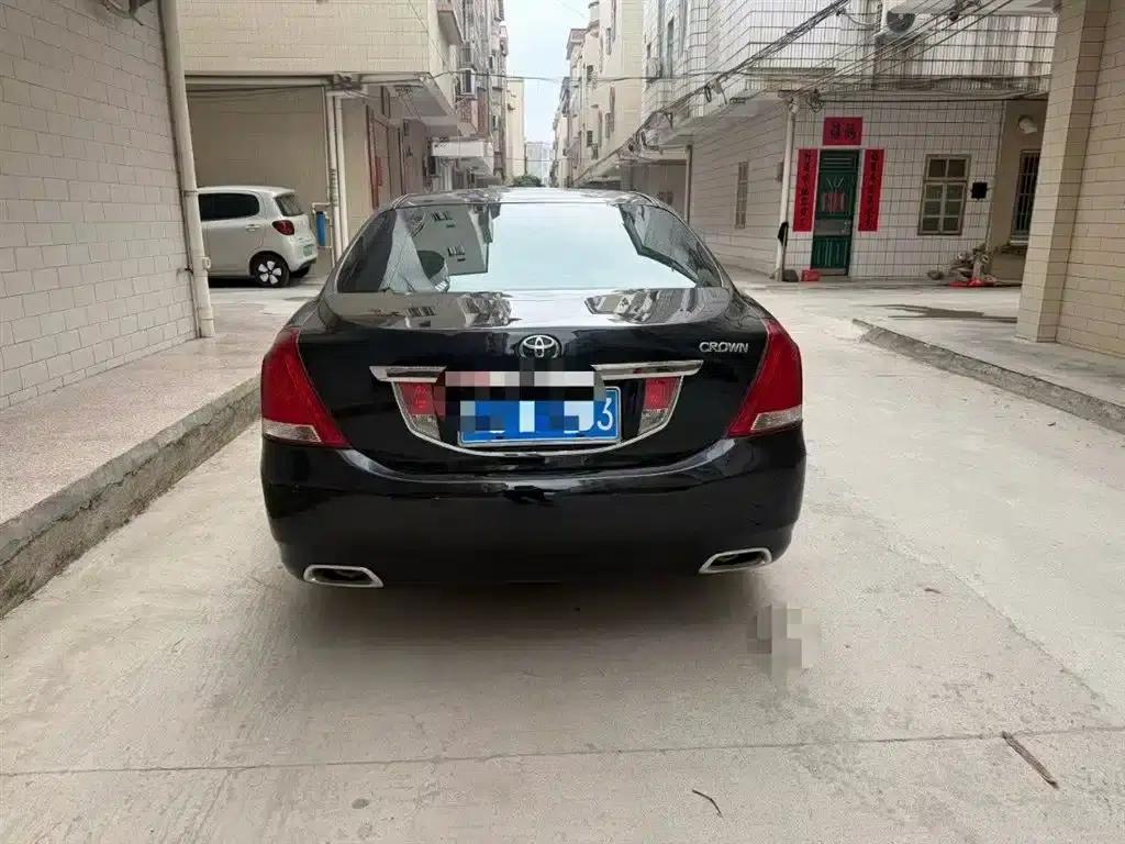 Crown 2010 2.5L Royal — миниатюра 5