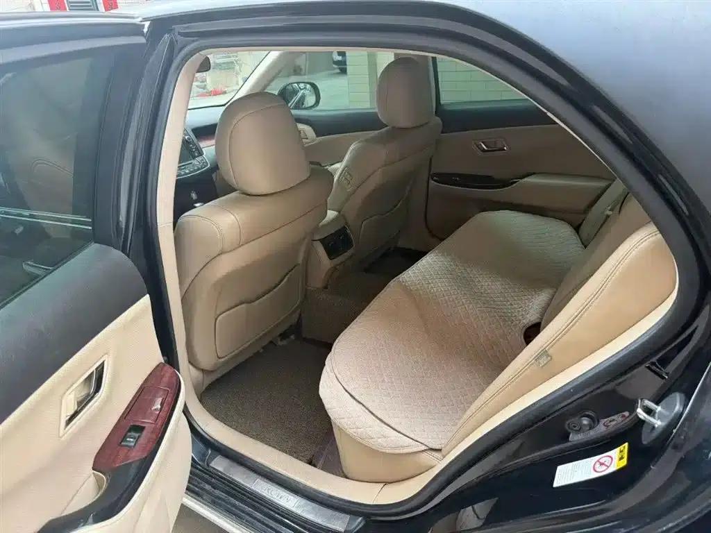 Crown 2010 2.5L Royal — миниатюра 9