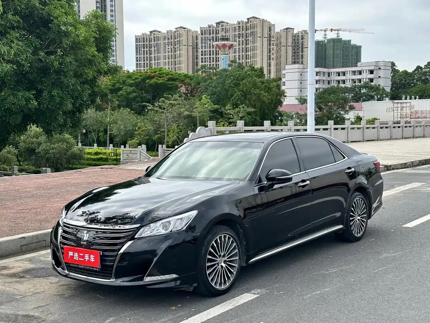 Crown 2018 2.0T Sport Edition — миниатюра 1