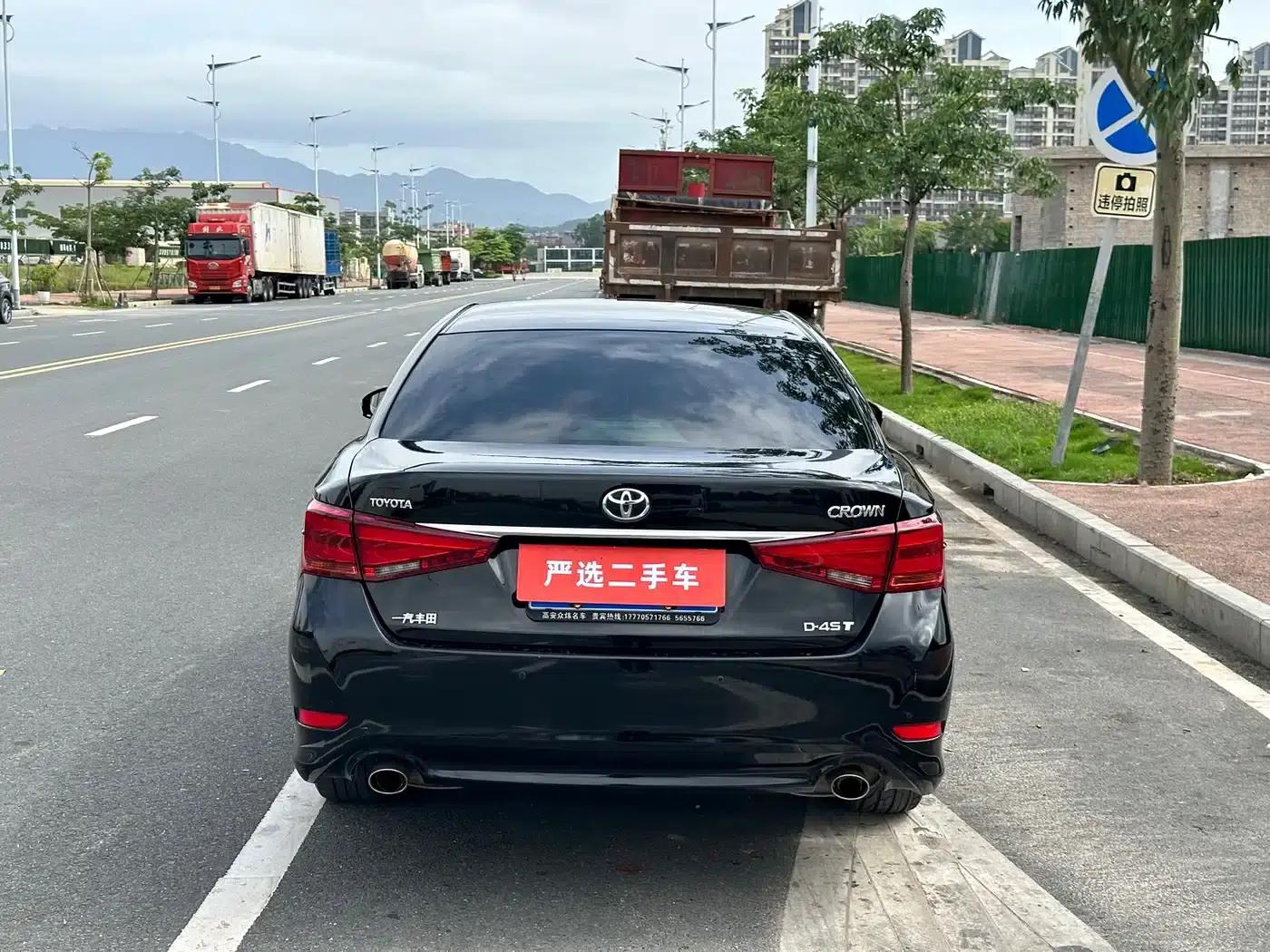 Crown 2018 2.0T Sport Edition — миниатюра 8