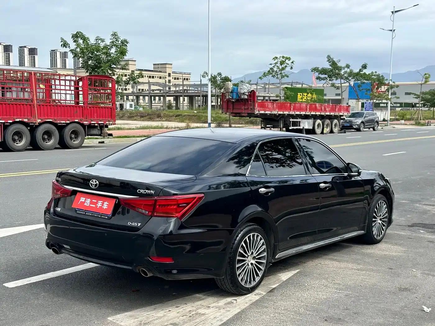 Crown 2018 2.0T Sport Edition — миниатюра 9