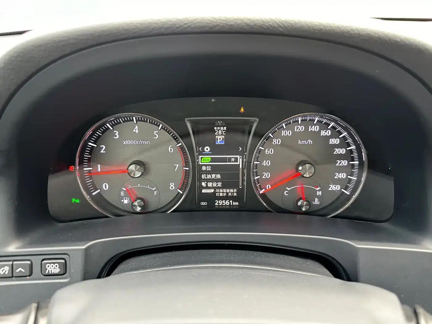 Crown 2018 2.0T Sport Edition — миниатюра 10
