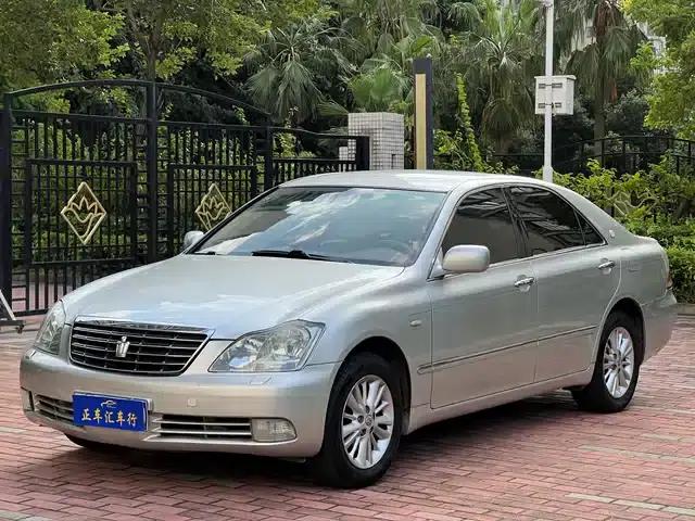 Crown 2006 2.5L Royal Leather Edition