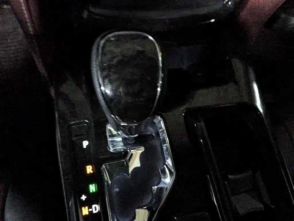 Crown 2018 2.0T Sport Edition — миниатюра 11