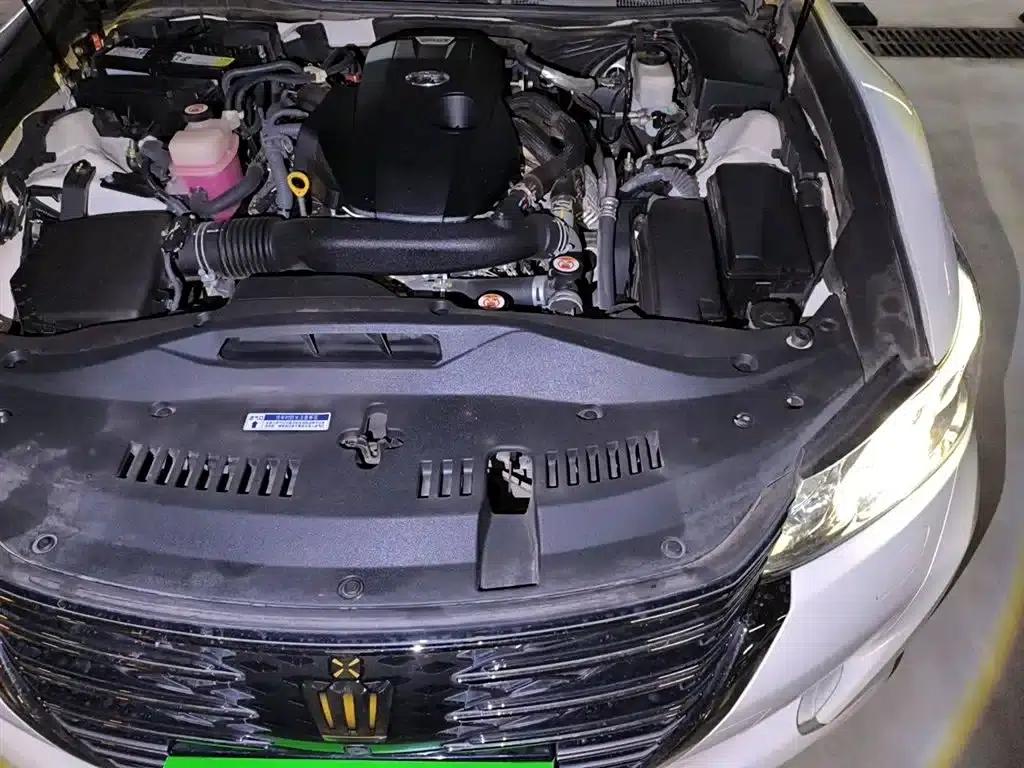 Crown 2018 2.0T Sport Edition — миниатюра 24