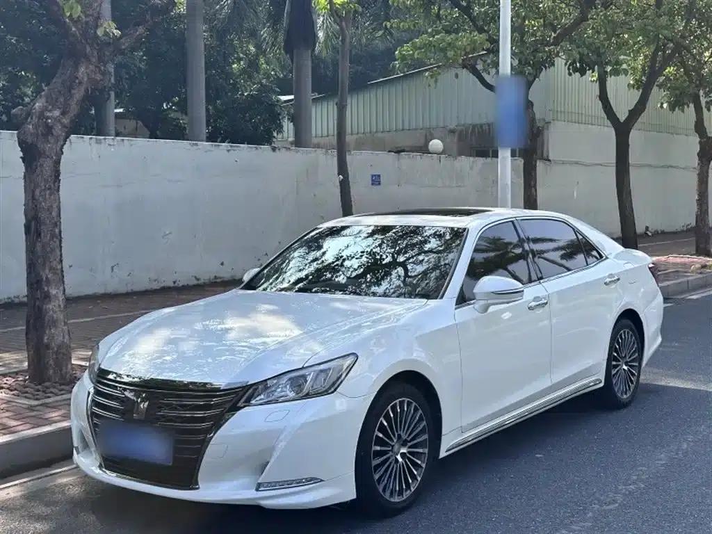 Crown 2018 2.0T Sport Edition — миниатюра 1