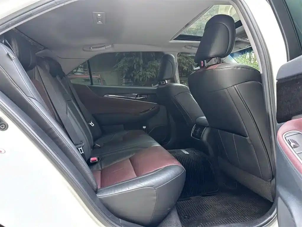 Crown 2018 2.0T Sport Edition — миниатюра 2